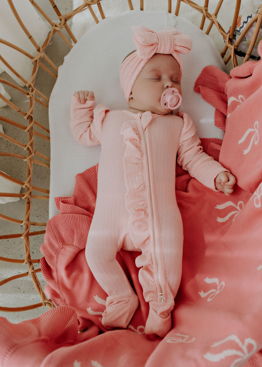 Confetti Kidz Reversible Knit Blanket Pink Bows