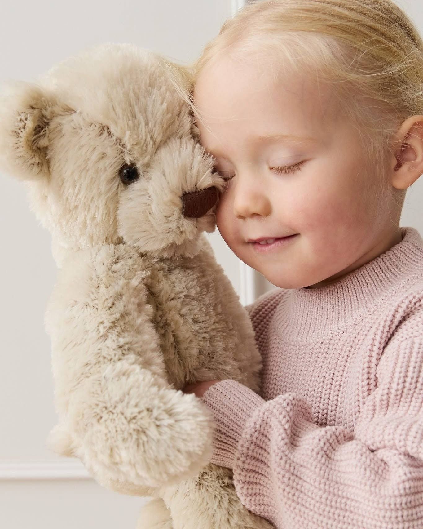 Snuggle Bunnies - Theo The Bear