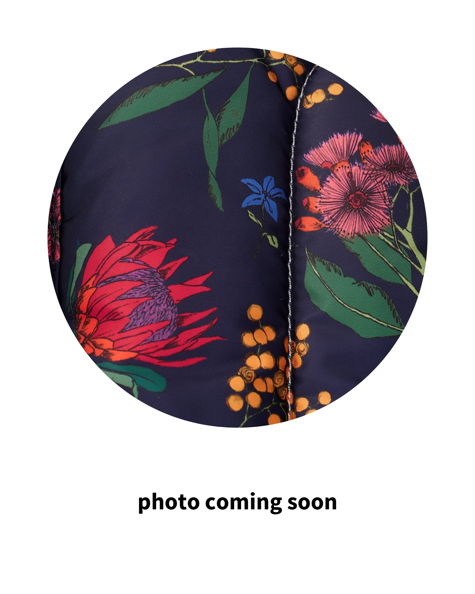 Oioi Reversible Pram Harness Cover Set - Botanical White/navy