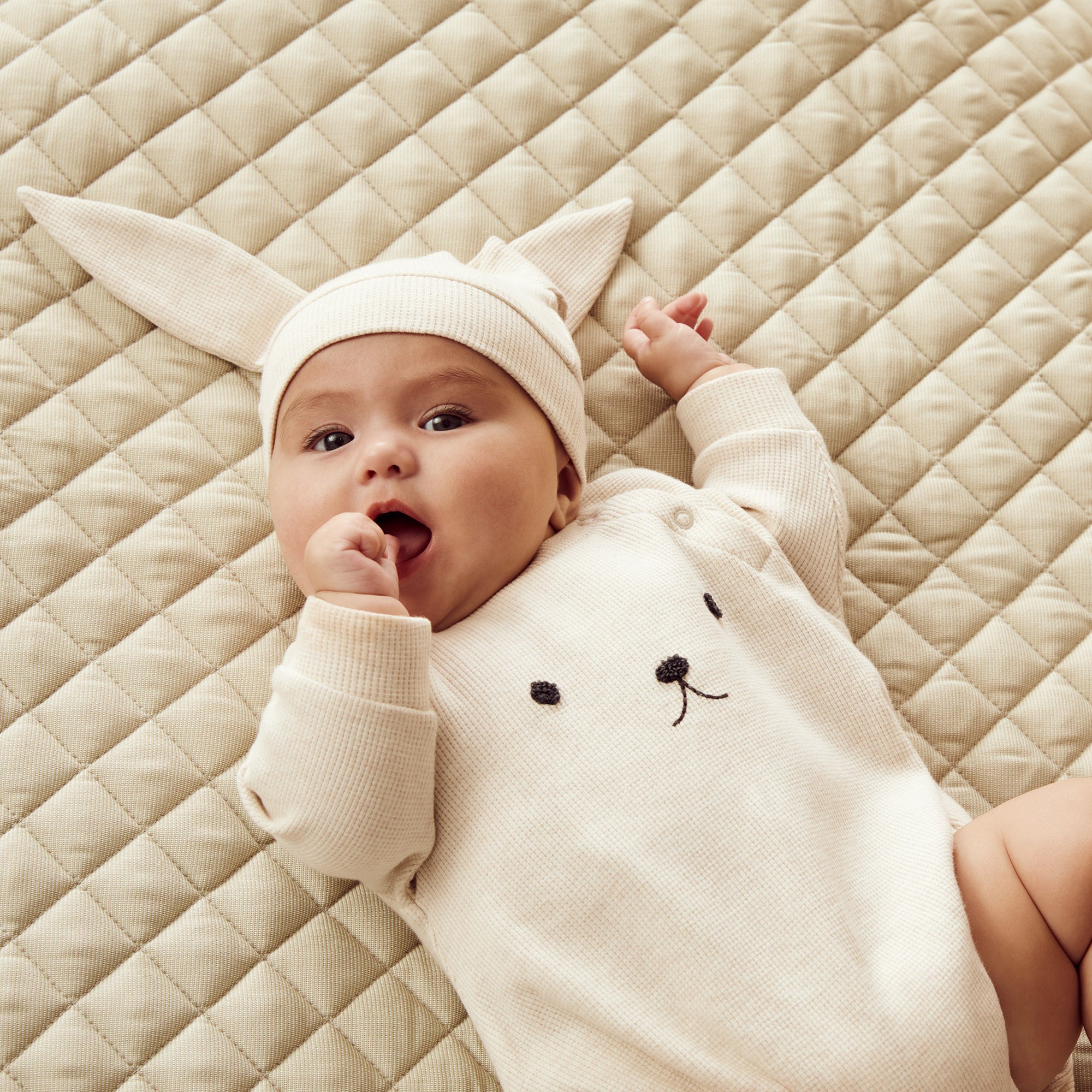 Wilson & Frenchy Organic Waffle Bunny Set- Oatmeal