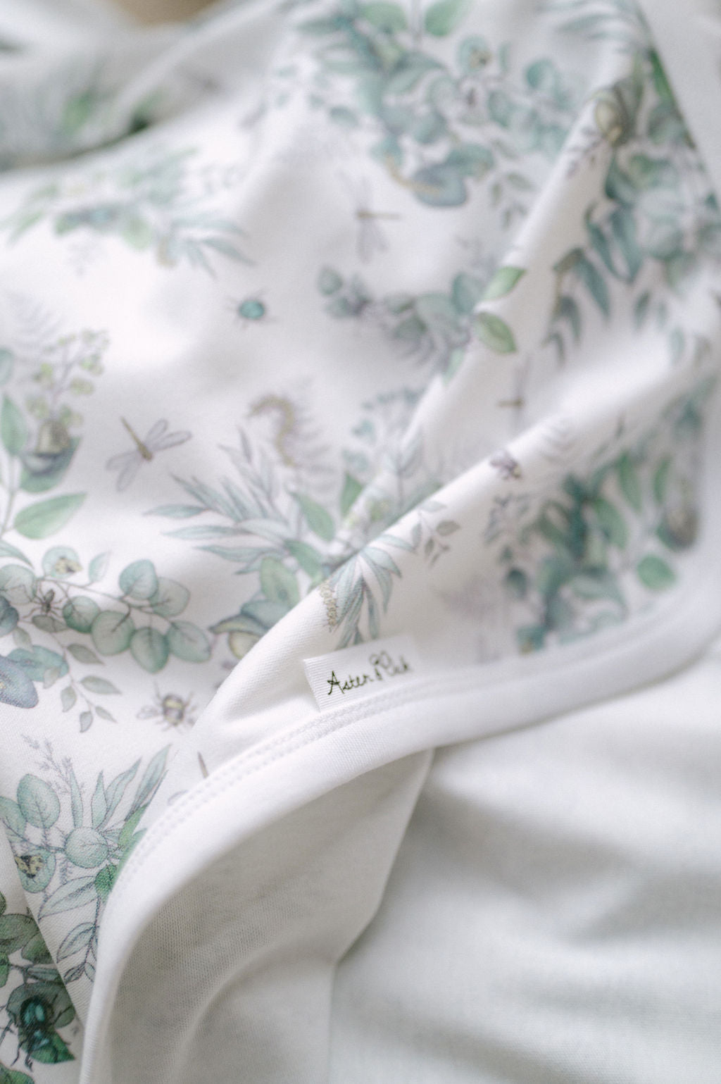 Aster & Oak Snugge Bug Baby Wrap