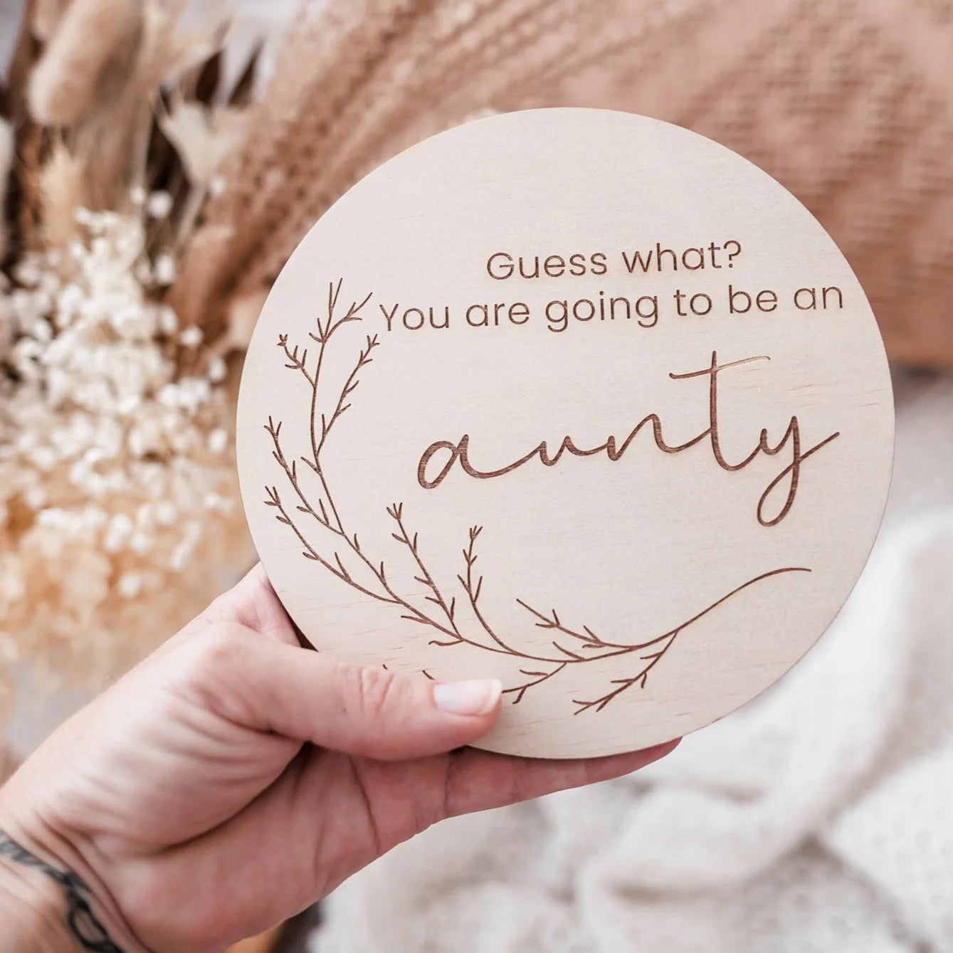 Hello Fern Single Announcement Disc - Aunty