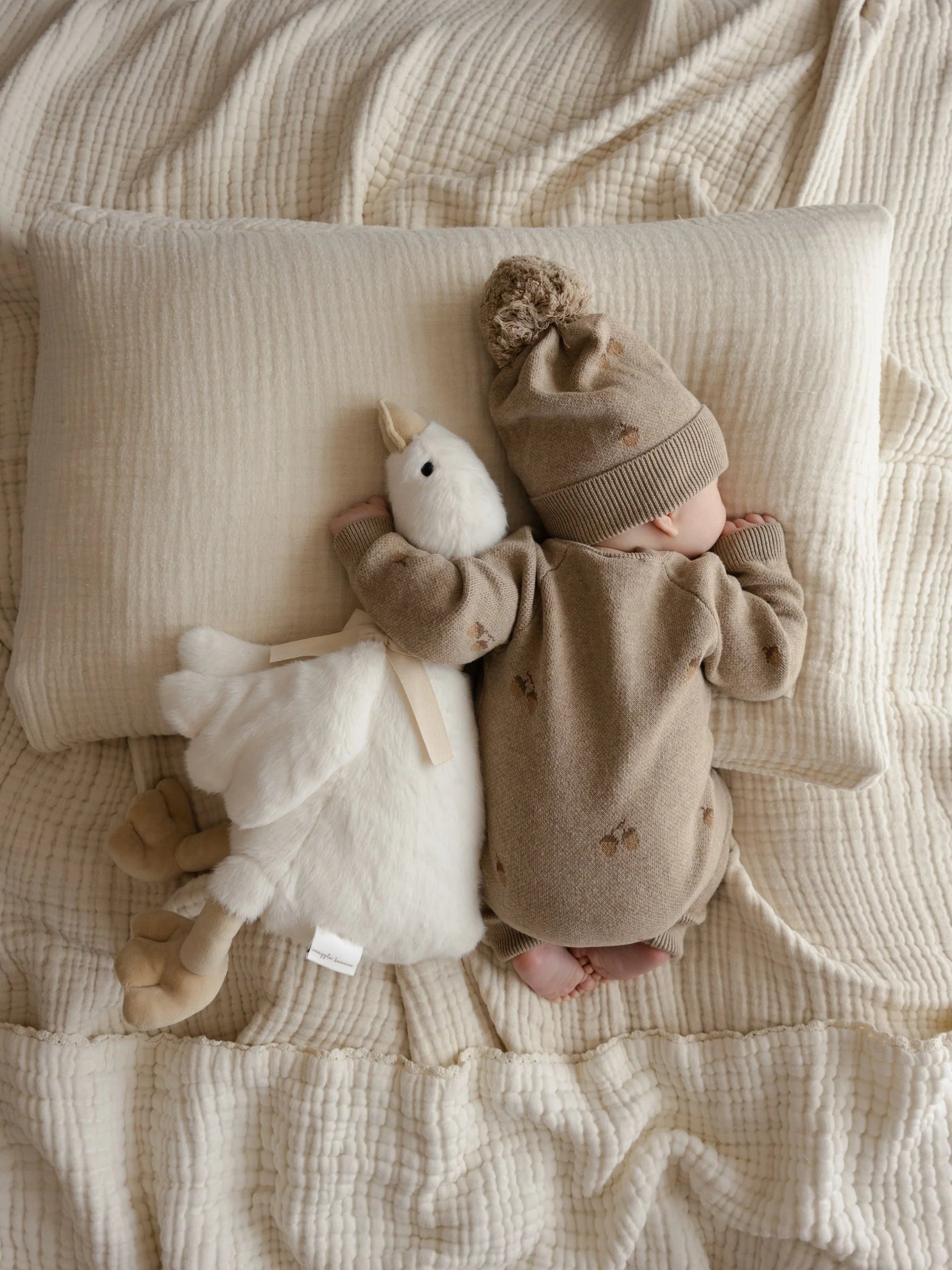 Snuggle Bunnies - Rose the Mama Duck