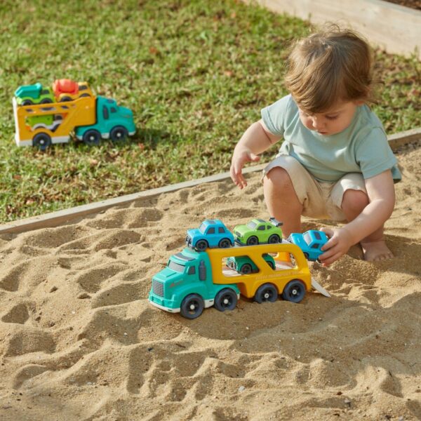 Jiggle & Giggle BioPlastic Vehicle Carrier Set