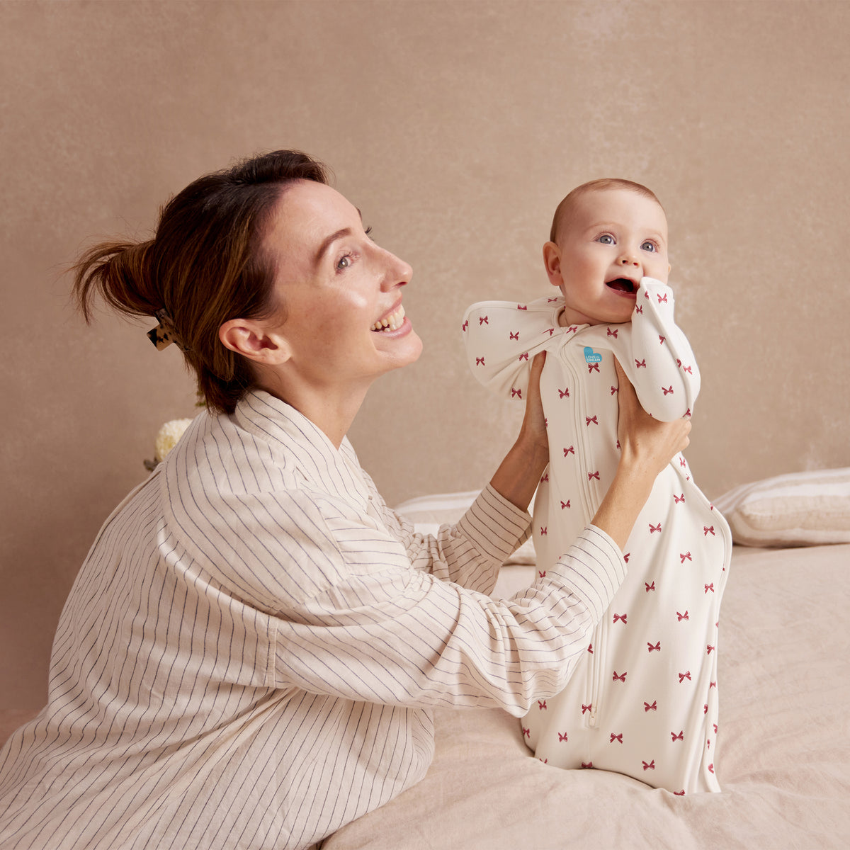 Love to Dream Swaddle Up 1.0 tog Cotton Cream Bows