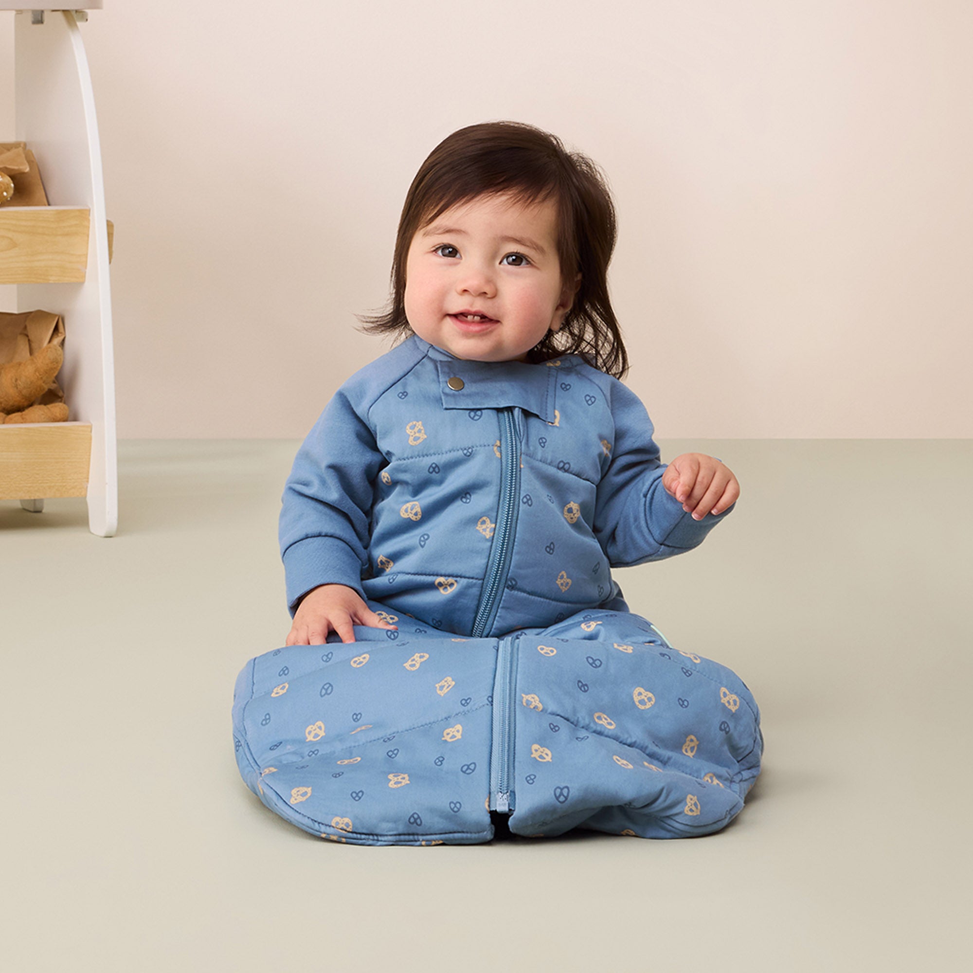 Ergopouch Sleep Suit 2.5 Tog Petite Pretzel