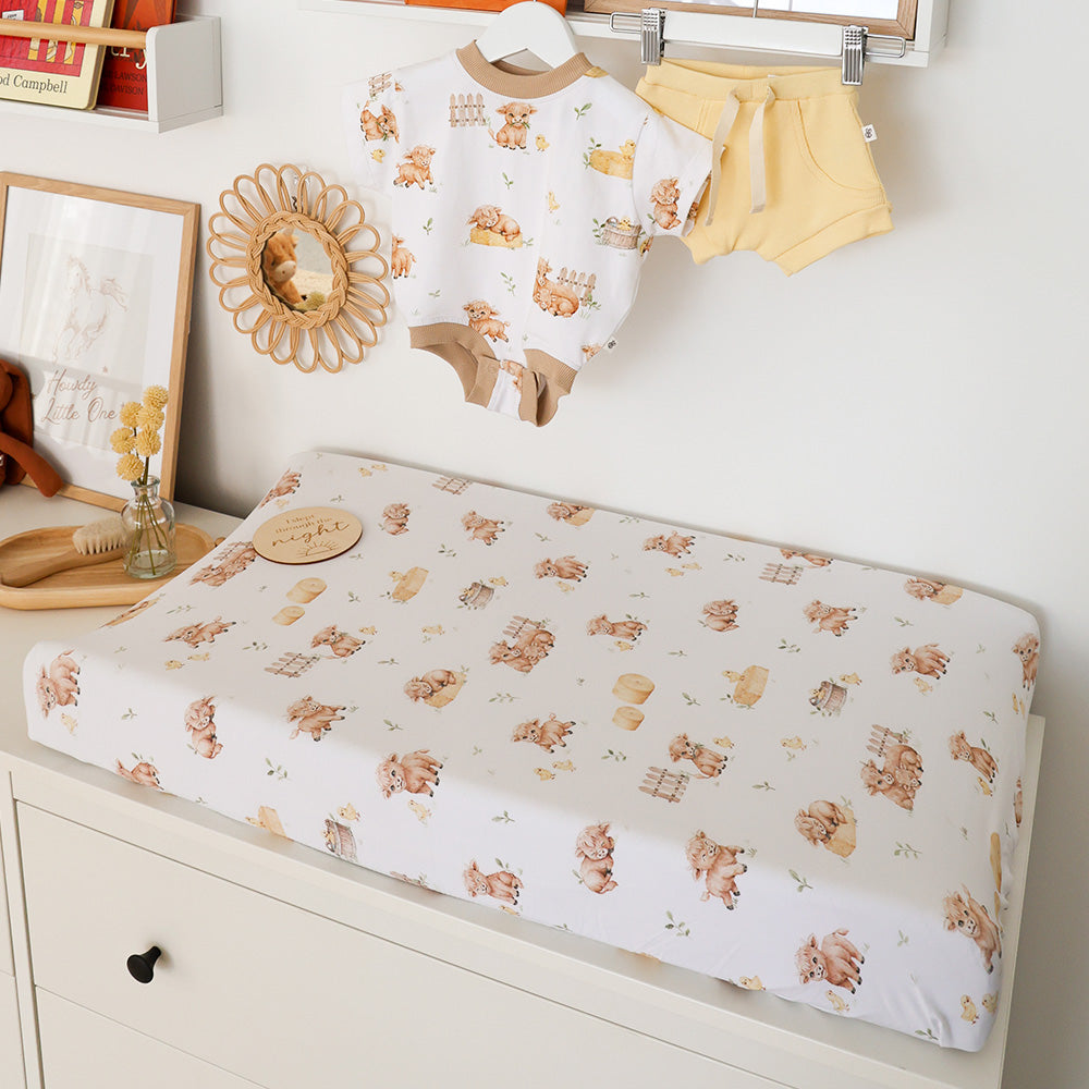 Snuggle Hunny Highland Cow Organic Bassinet Sheet/Change Pad Cover