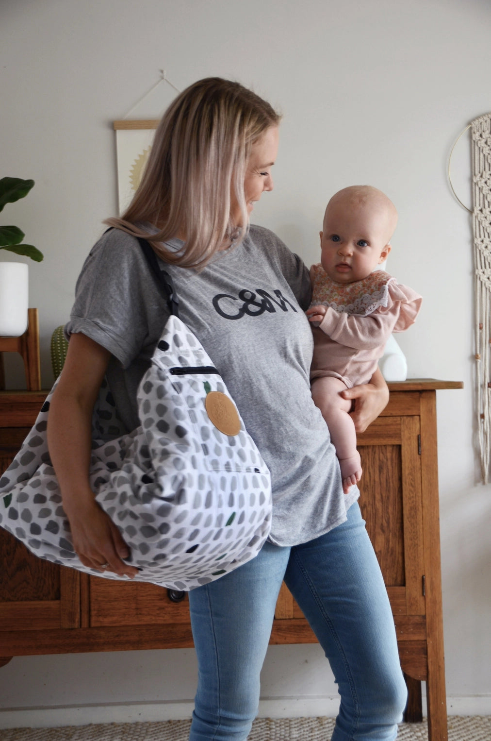 Play Pouch Bebe Pouch Panda