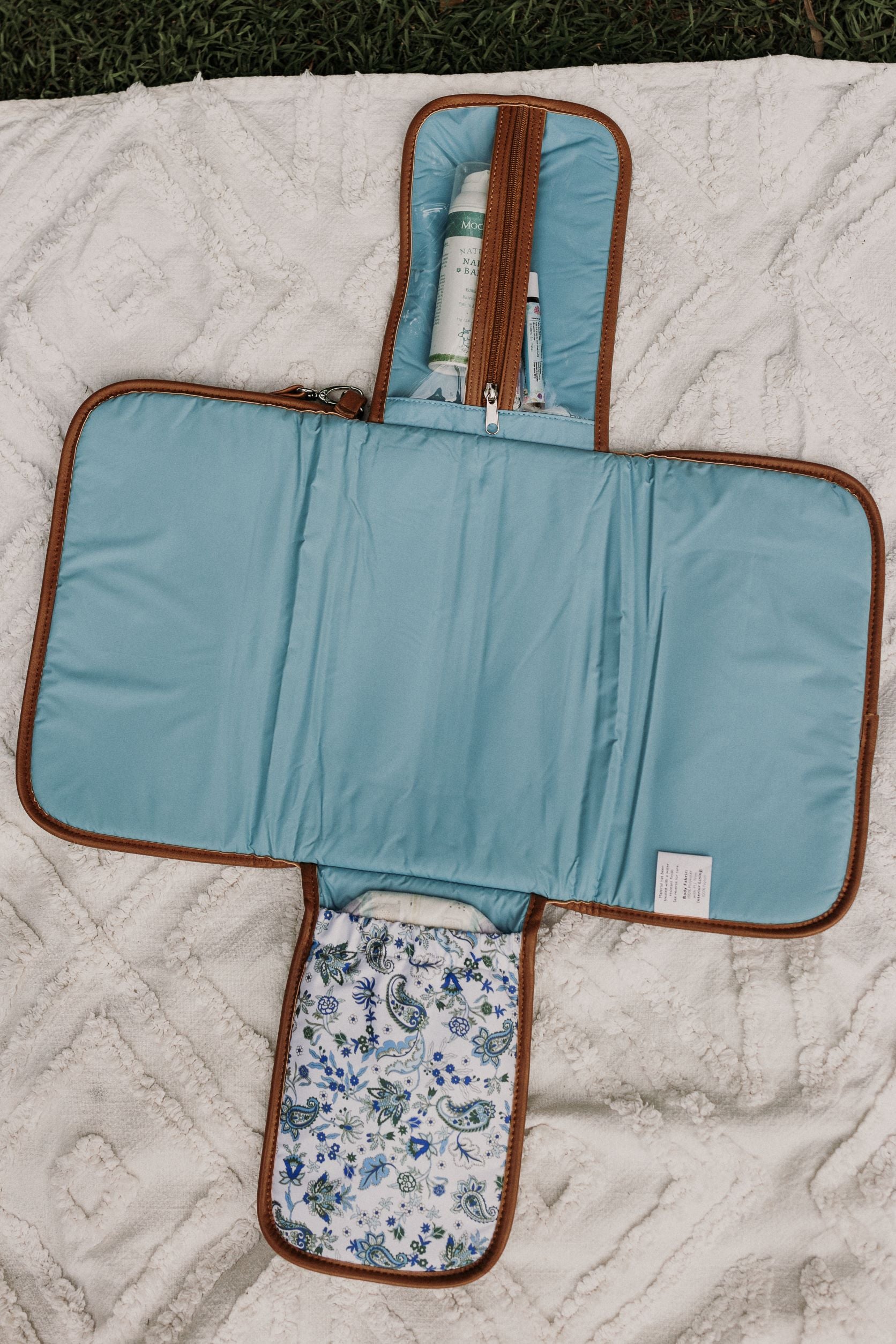 Oioi Change Mat Clutch