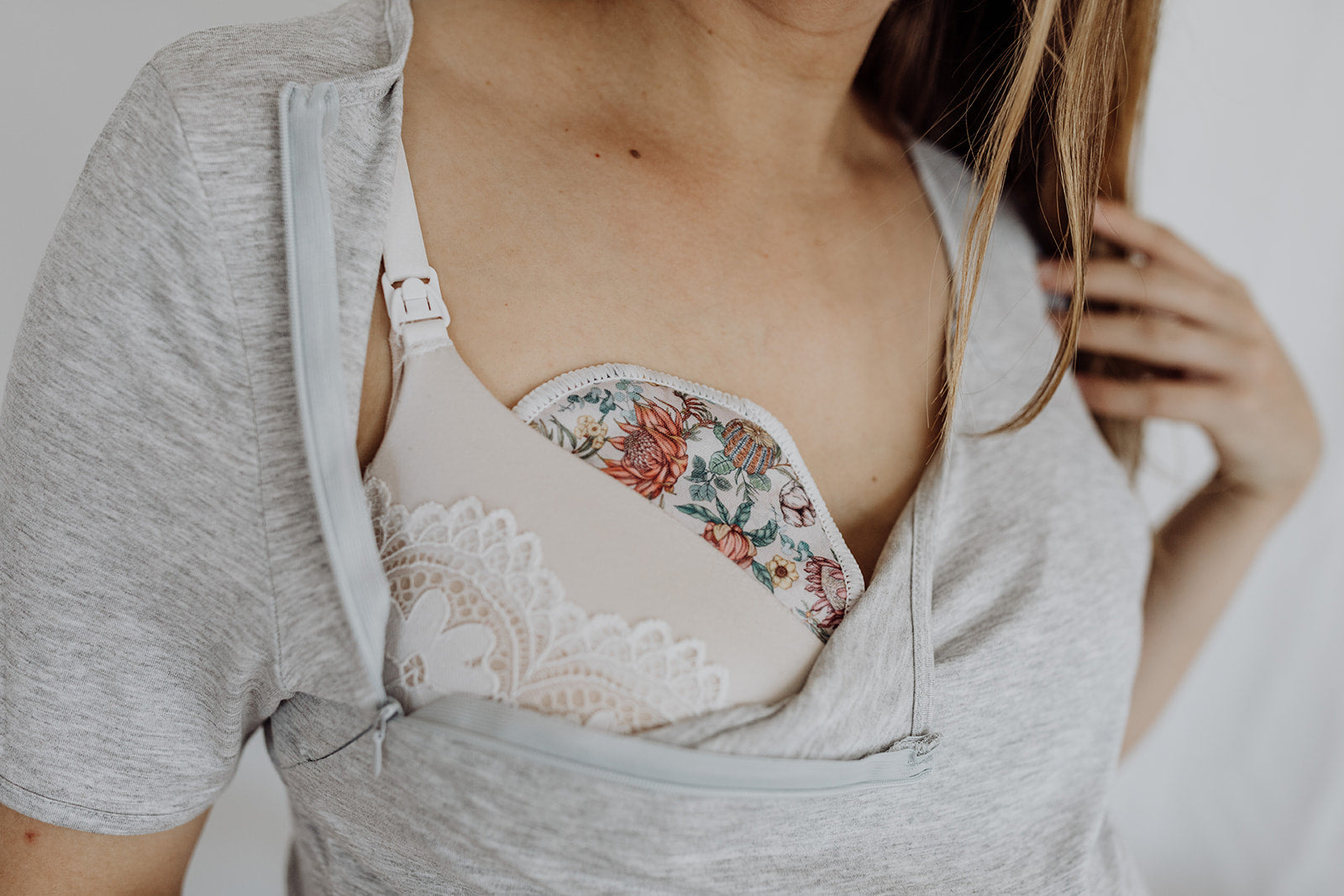 Bubba Bump 14pk Organic Bamboo Reusable Breast Pads With Wash Bag.