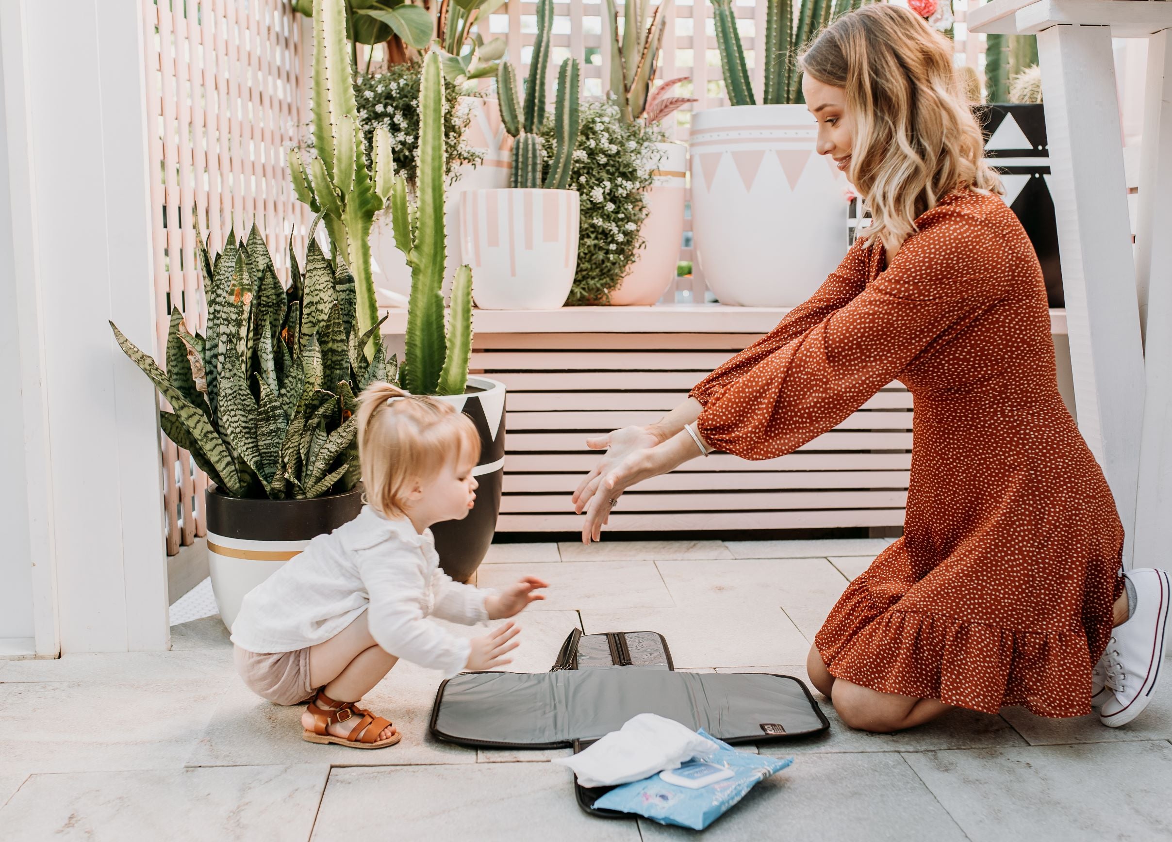 Oioi Change Mat Clutch