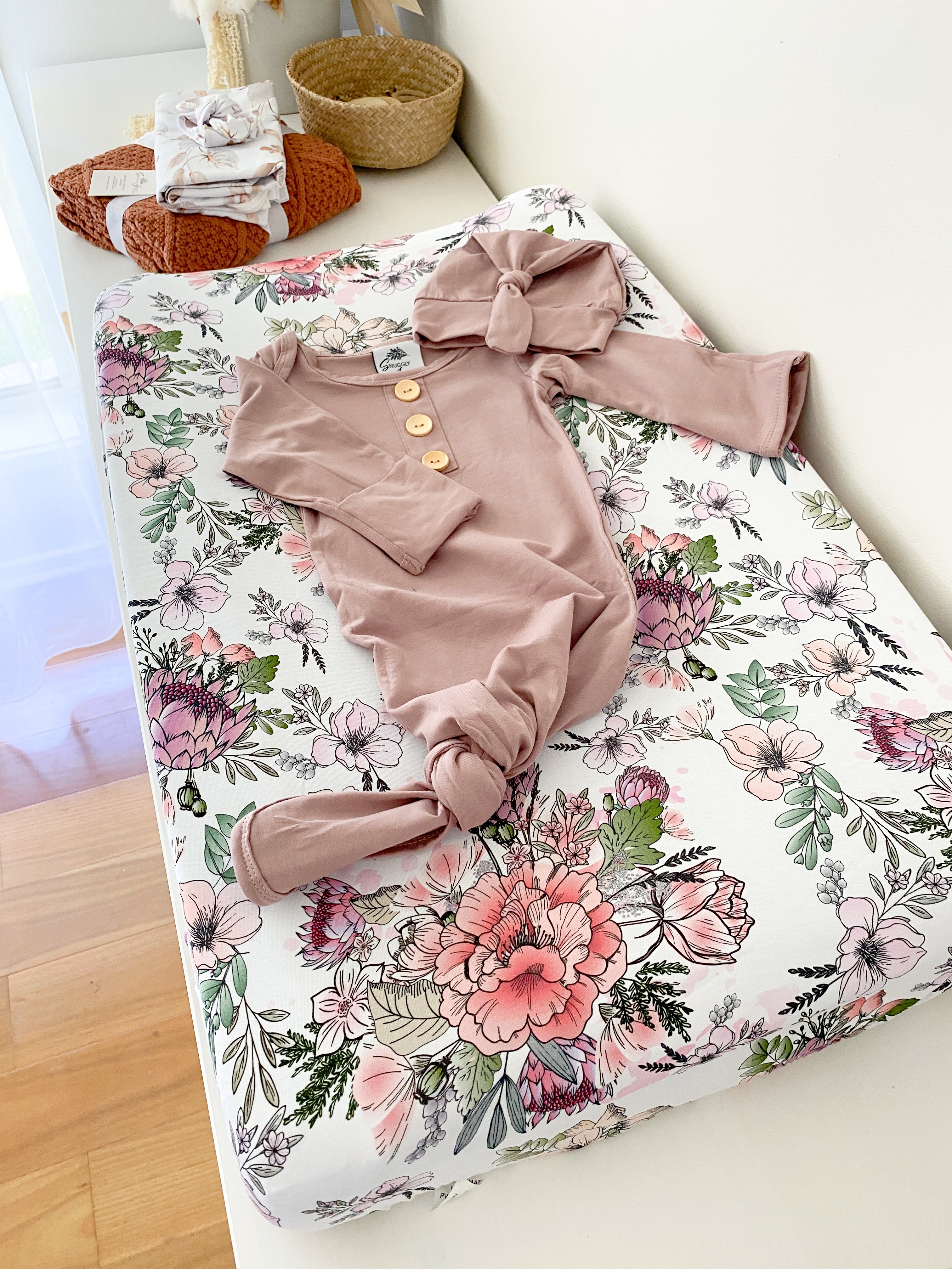 Snuggly Jacks Newborn Knotted Gown