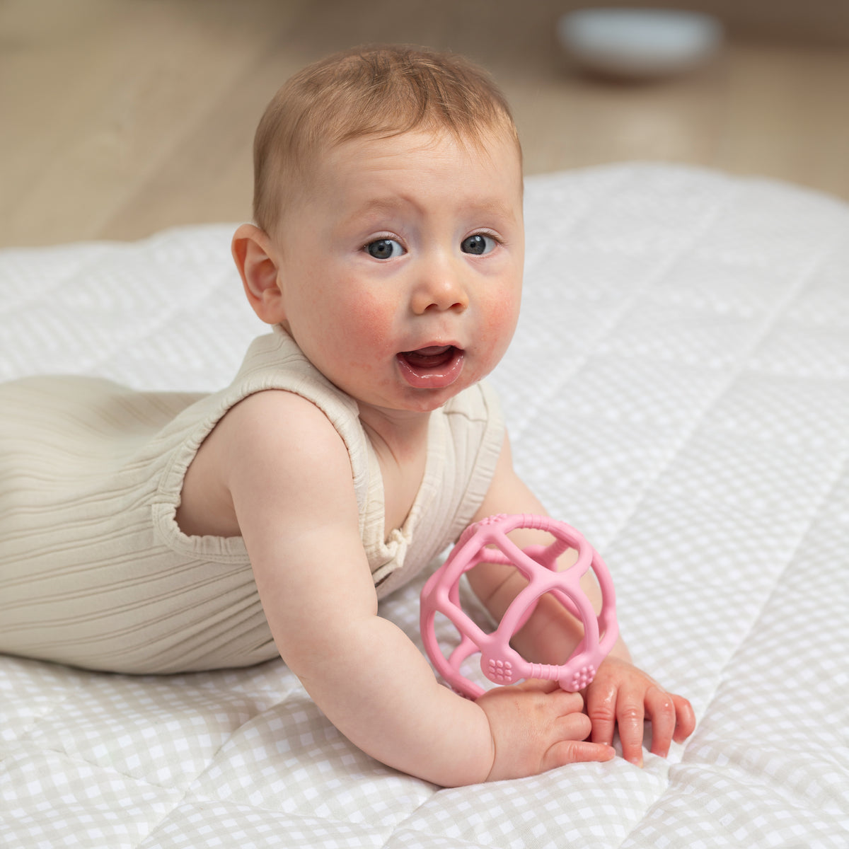 Playground Teething Ball Light Pink