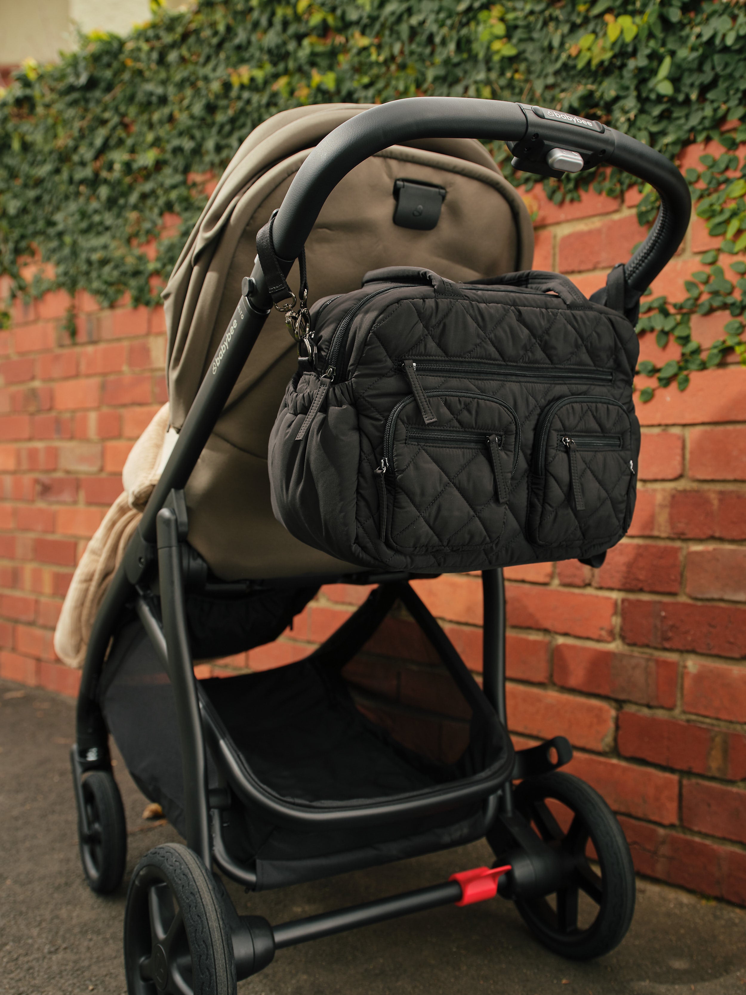 Oi Oi Carry-All Puffy Quilt Black