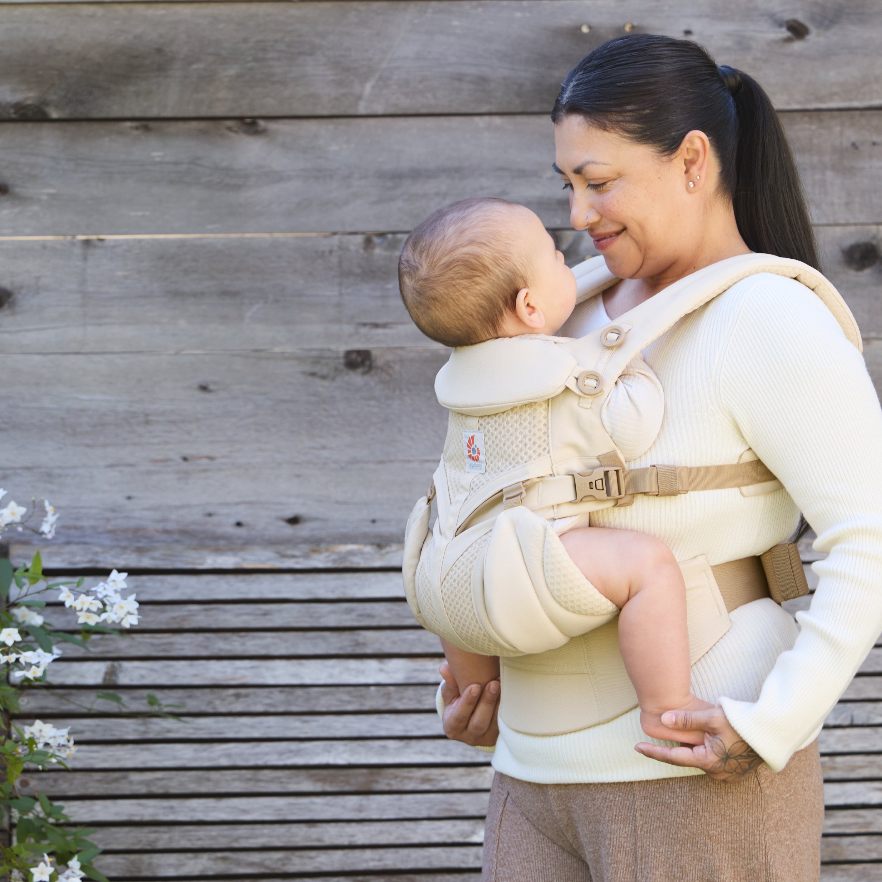 Ergobaby Omni Classic Mesh Carrier Natural Beige