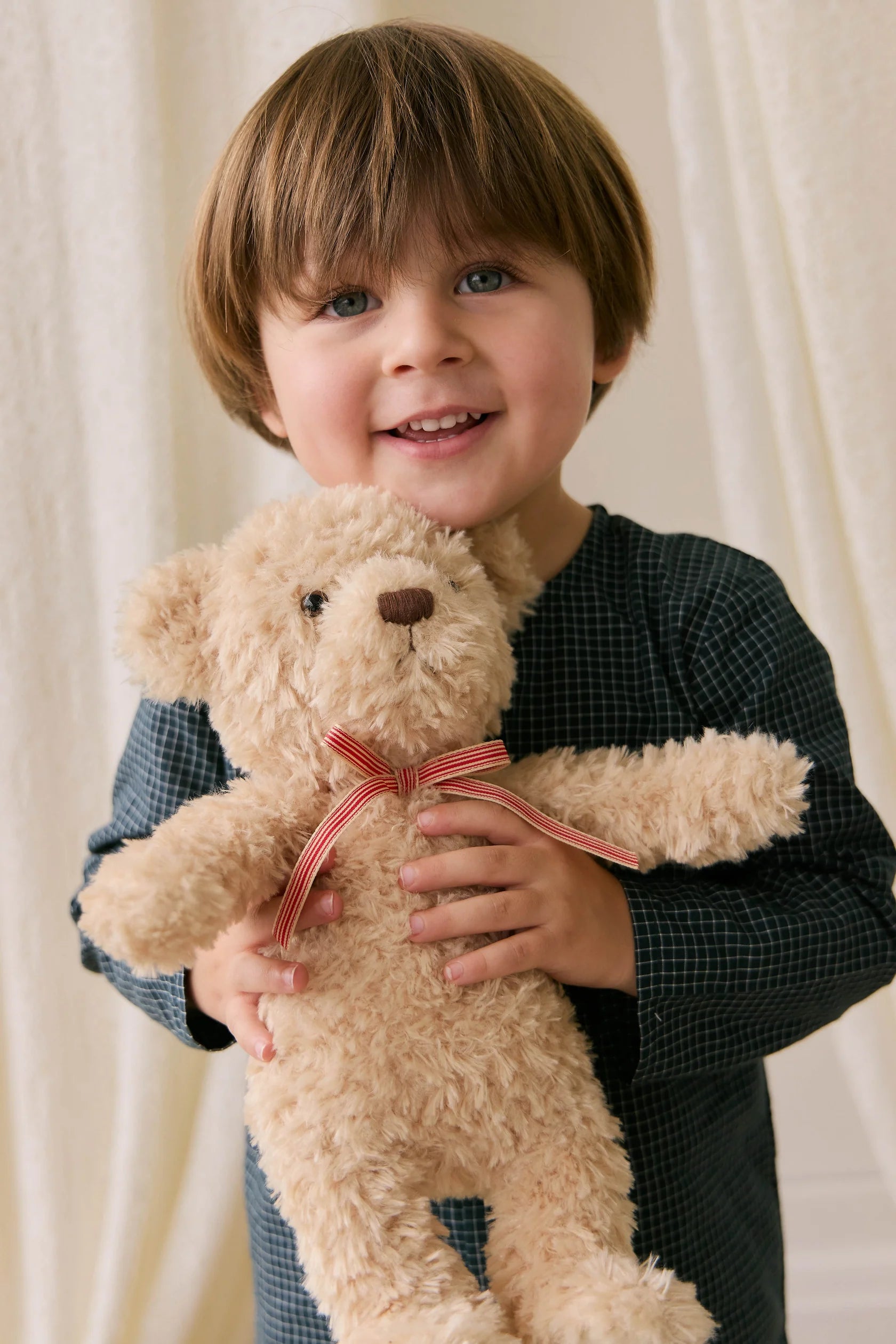 Snuggle Bunnies - Arthur The Bear Red Stripe Bow