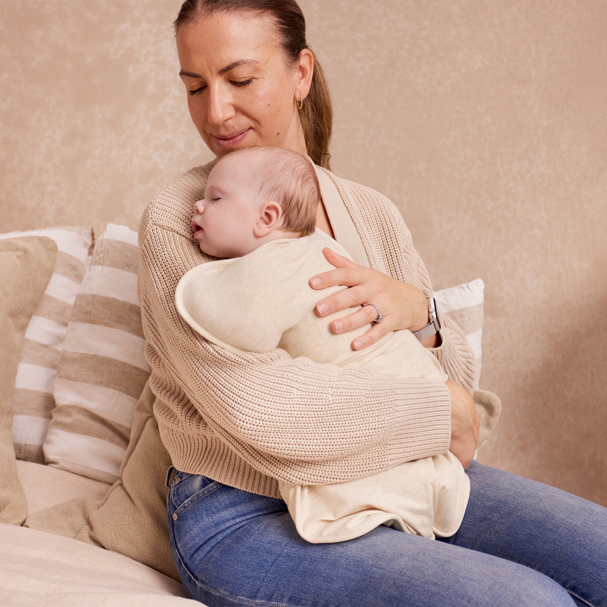 Love to Dream Swaddle Up 2.5 tog Quilted Stretch Cotton Bees