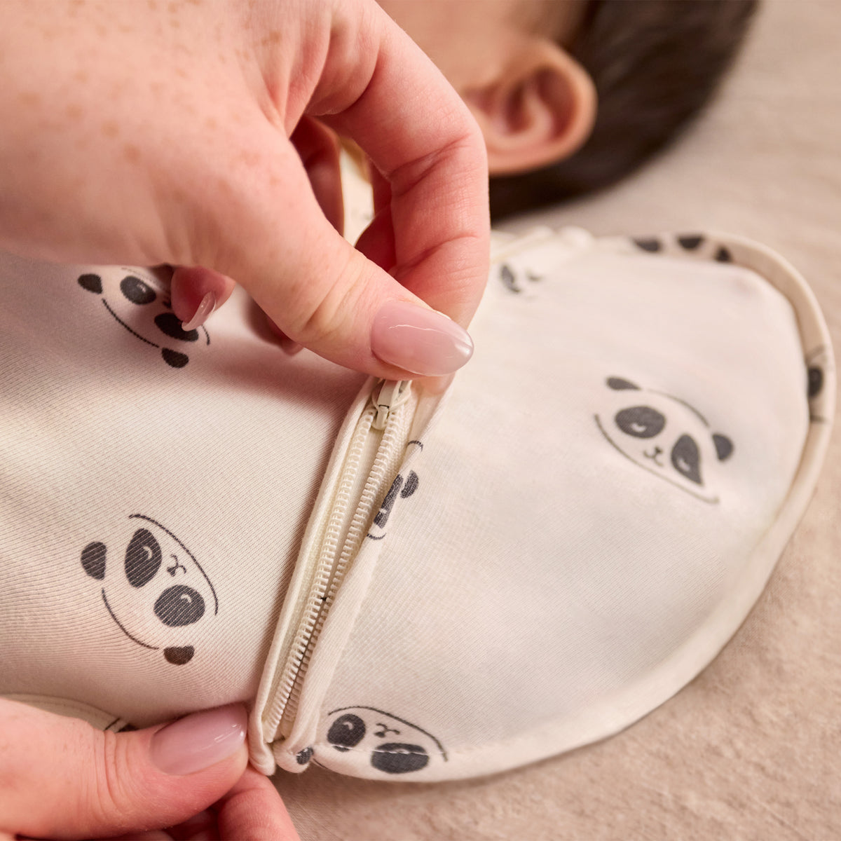 Love To Dream Transition Bag 1.0 tog Cotton Cream Sleepy Pandas