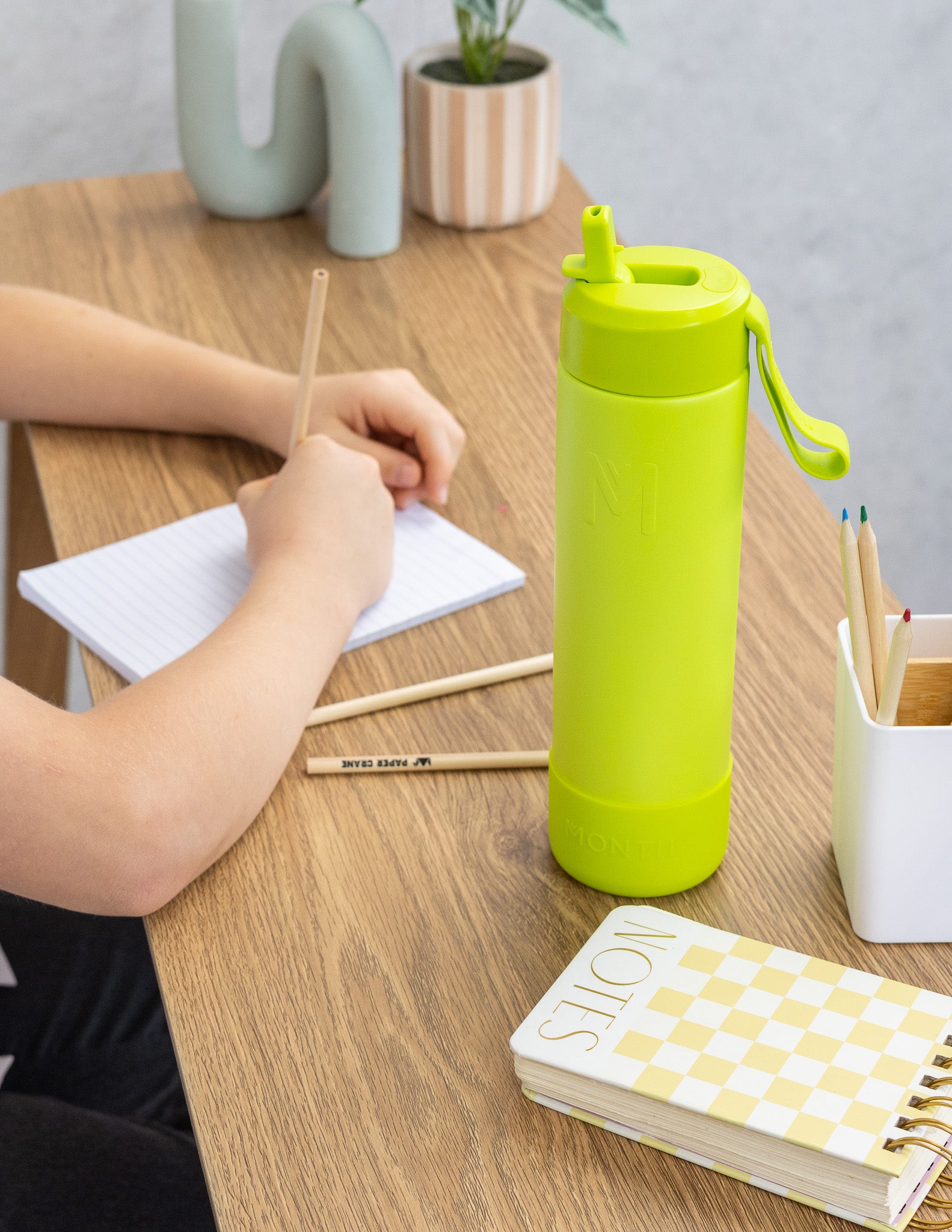 MontiiCo 700ml Drink Bottle Sipper - Matcha