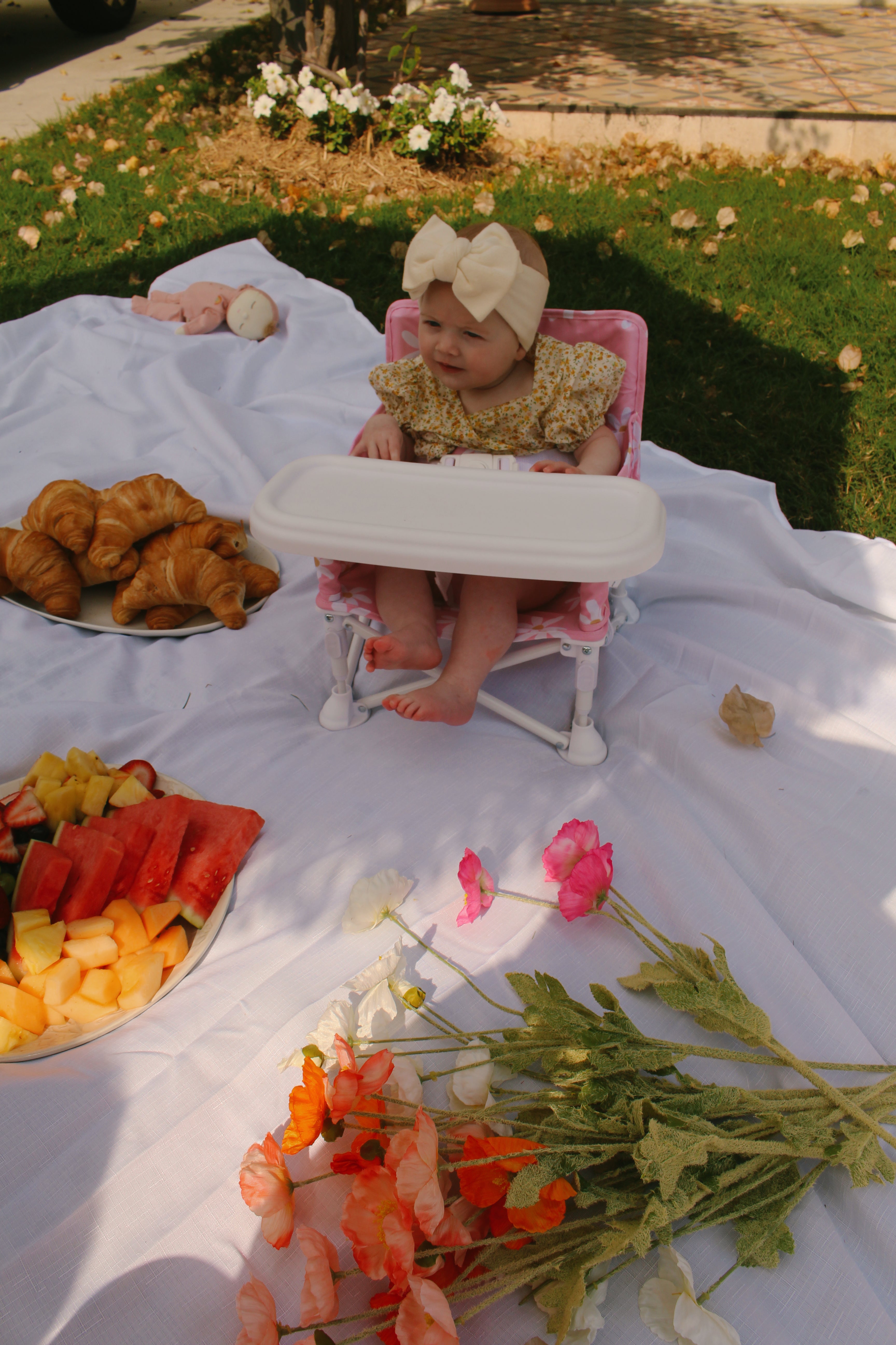 Sandy Bums Portable Chair - Bloom