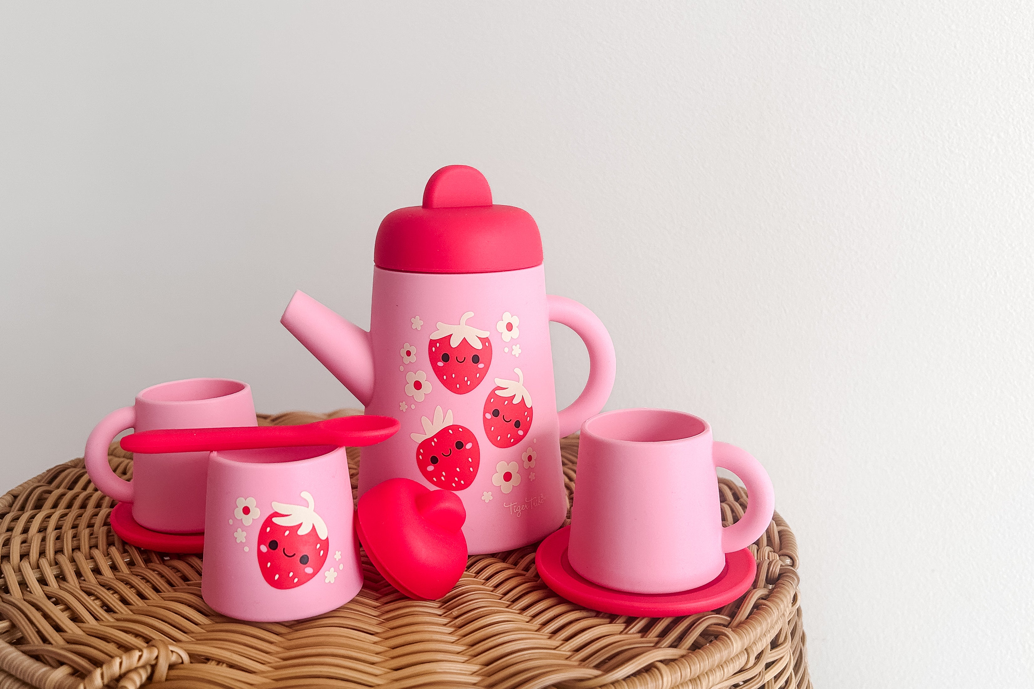 Tiger Tribe Silicone Tea Set Strawberry Patch