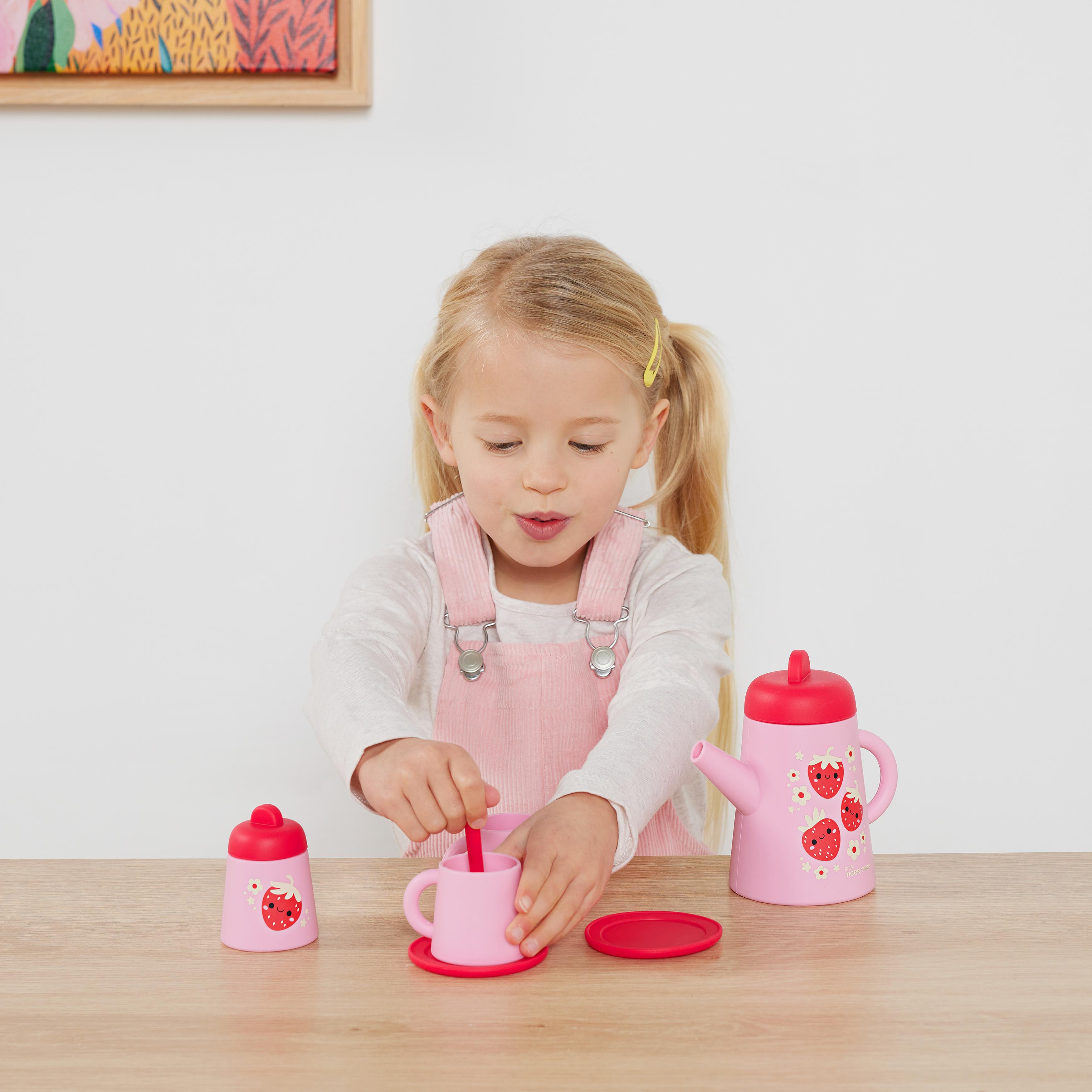 Tiger Tribe Silicone Tea Set Strawberry Patch