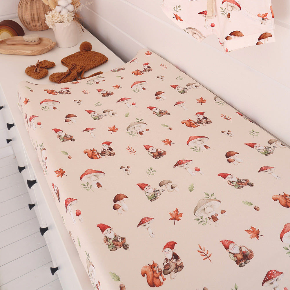 Snuggle Hunny Organic Bassinet Sheet/Change Pad Cover Gnomes