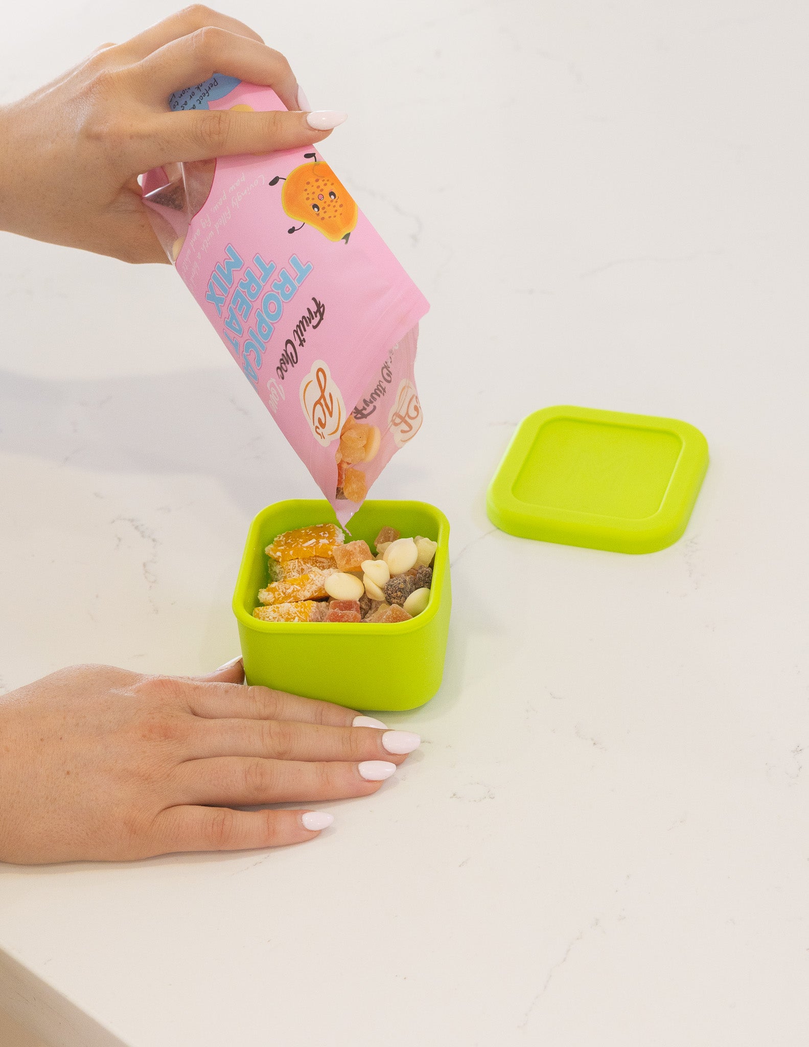 Montiico Silicone Snack Tub