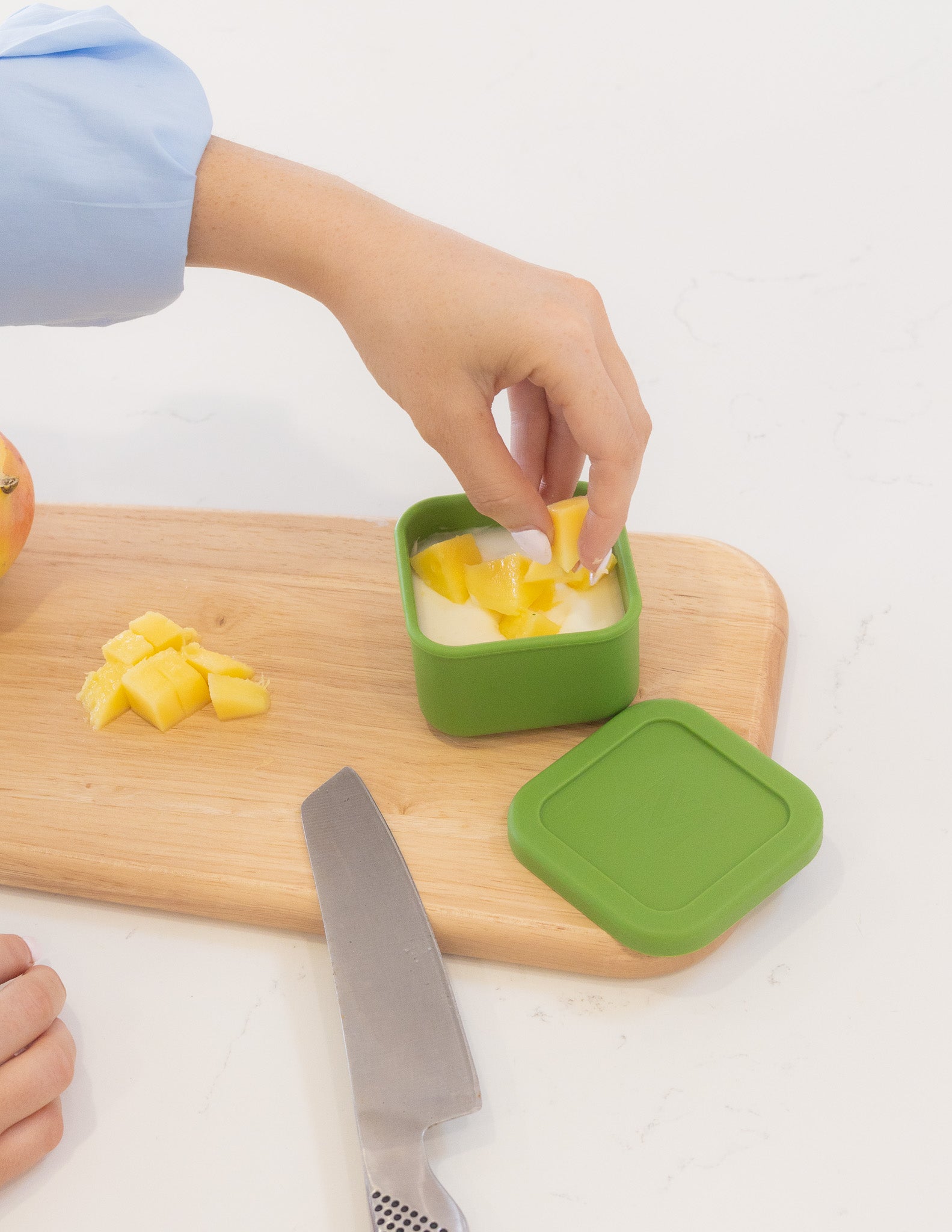 Montiico Silicone Snack Tub