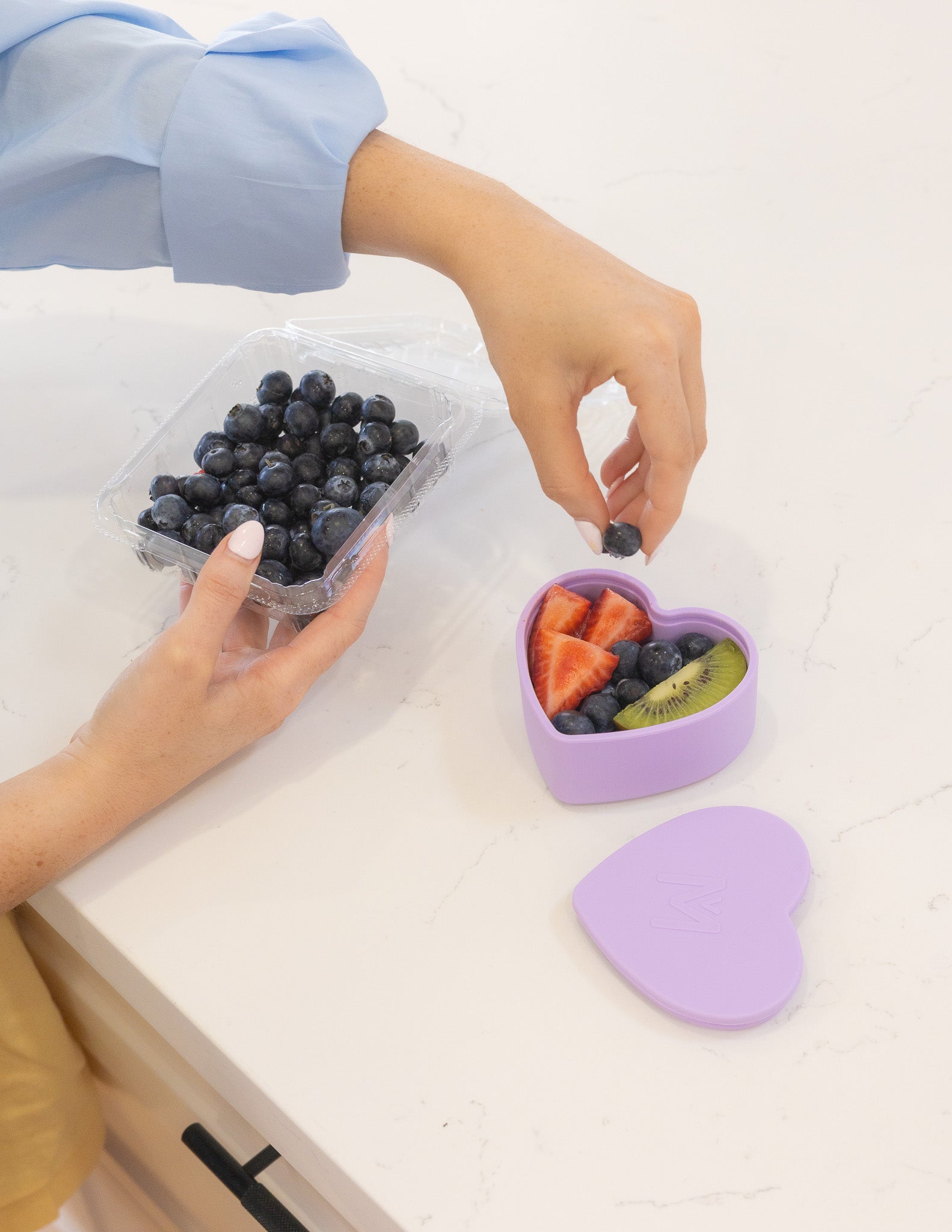 MontiiCo Silicone Heart Tub