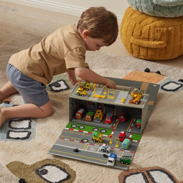Jiggle and Giggle Veloce Vehicles Pulback Toy Vehicles and Fold Out Garage