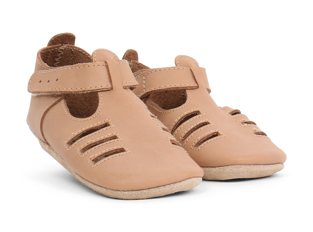 Bobux Soft Sole Chase - Toffee
